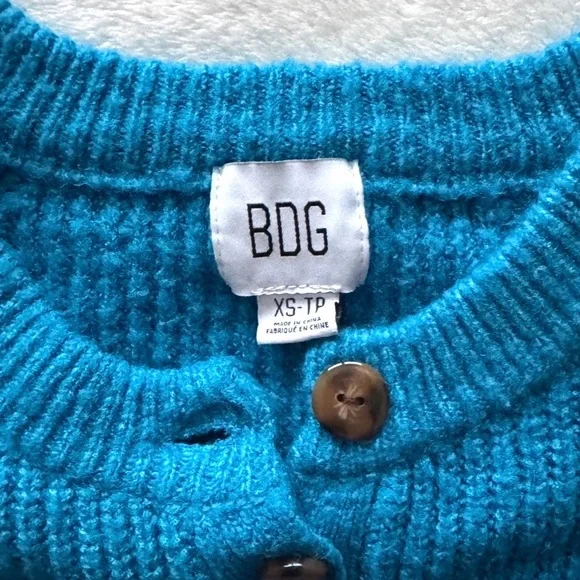 BDG Blue Cropped Sweater - Picture 3 of 7